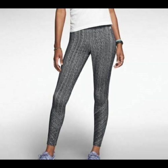 Nike Sportswear Sunset Printed Leggings - Picture 6 of 6